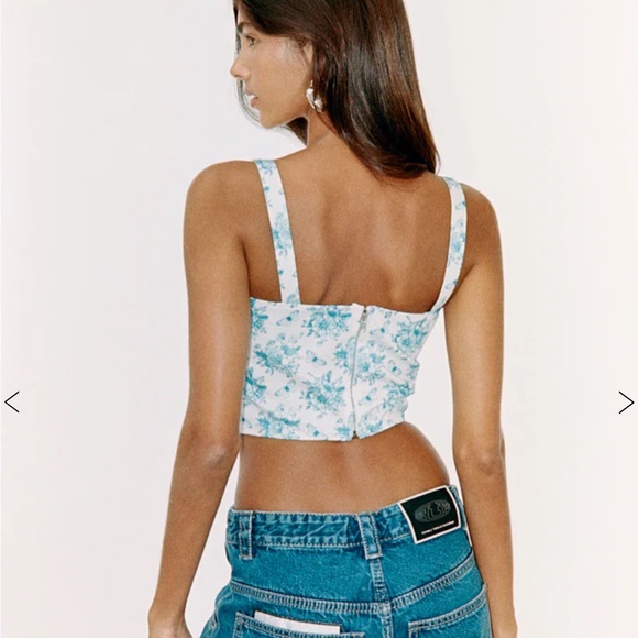 With Jean - Cindy Corset - Picture 4 of 5